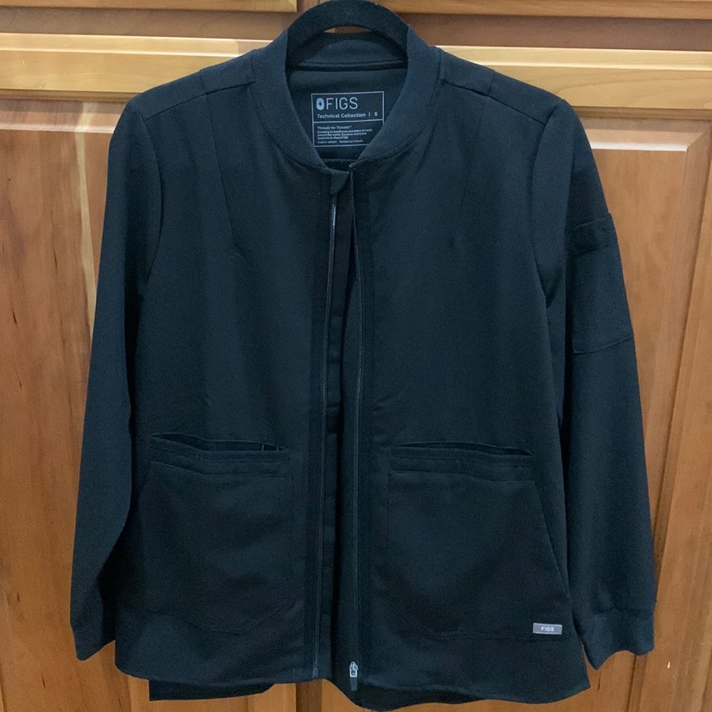 Figs Bellery Scrub Jacket